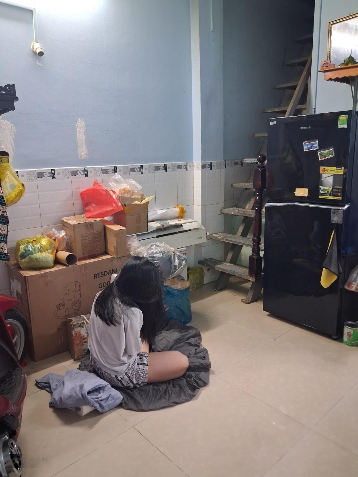 Vị trí hiếm: Lạc Long Quân Âu Cơ nhà 3PN, PN trệt, sổ hoàn công đủ