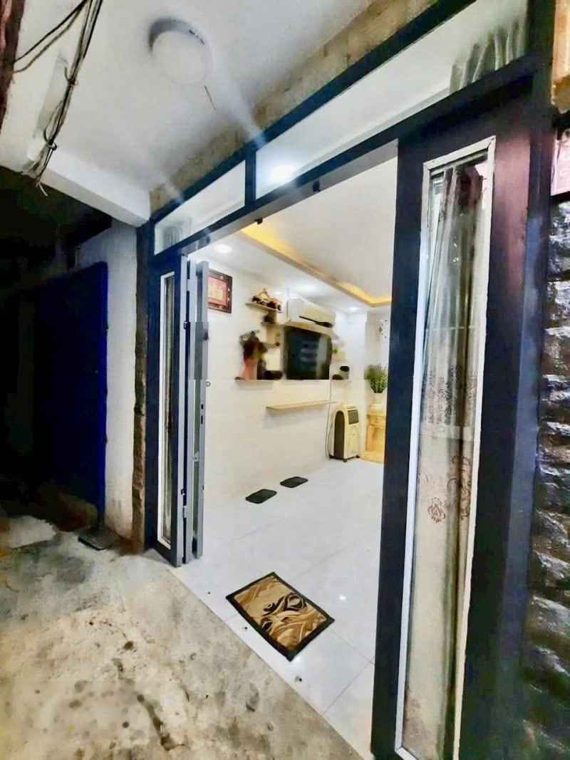 Siêu hiếm - CMT8 - Quận 3 - 16m2 - 2 tầng - chỉ 2.48 tỷ - 149