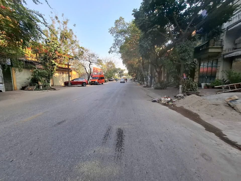 Nhà 3 tầng mặt Lý Thường Kiệt, Bắc Ninh - Lộc phát an khang