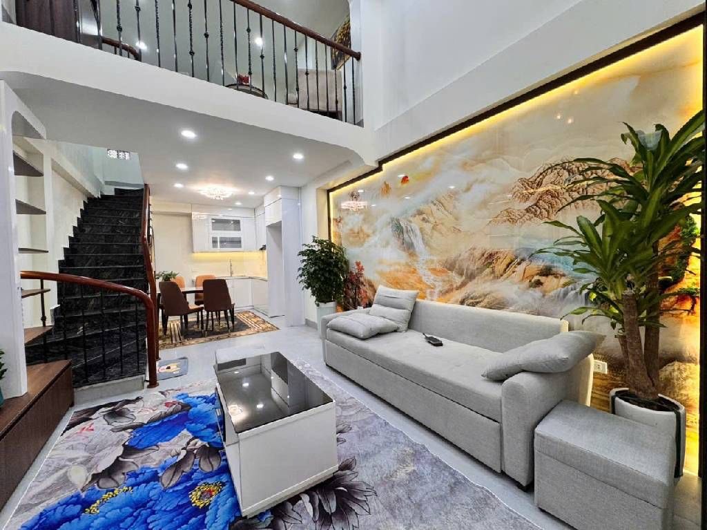 Nhà 5 tầng mới xây, 40m2, Lạc Long Quân gần Hồ Tây