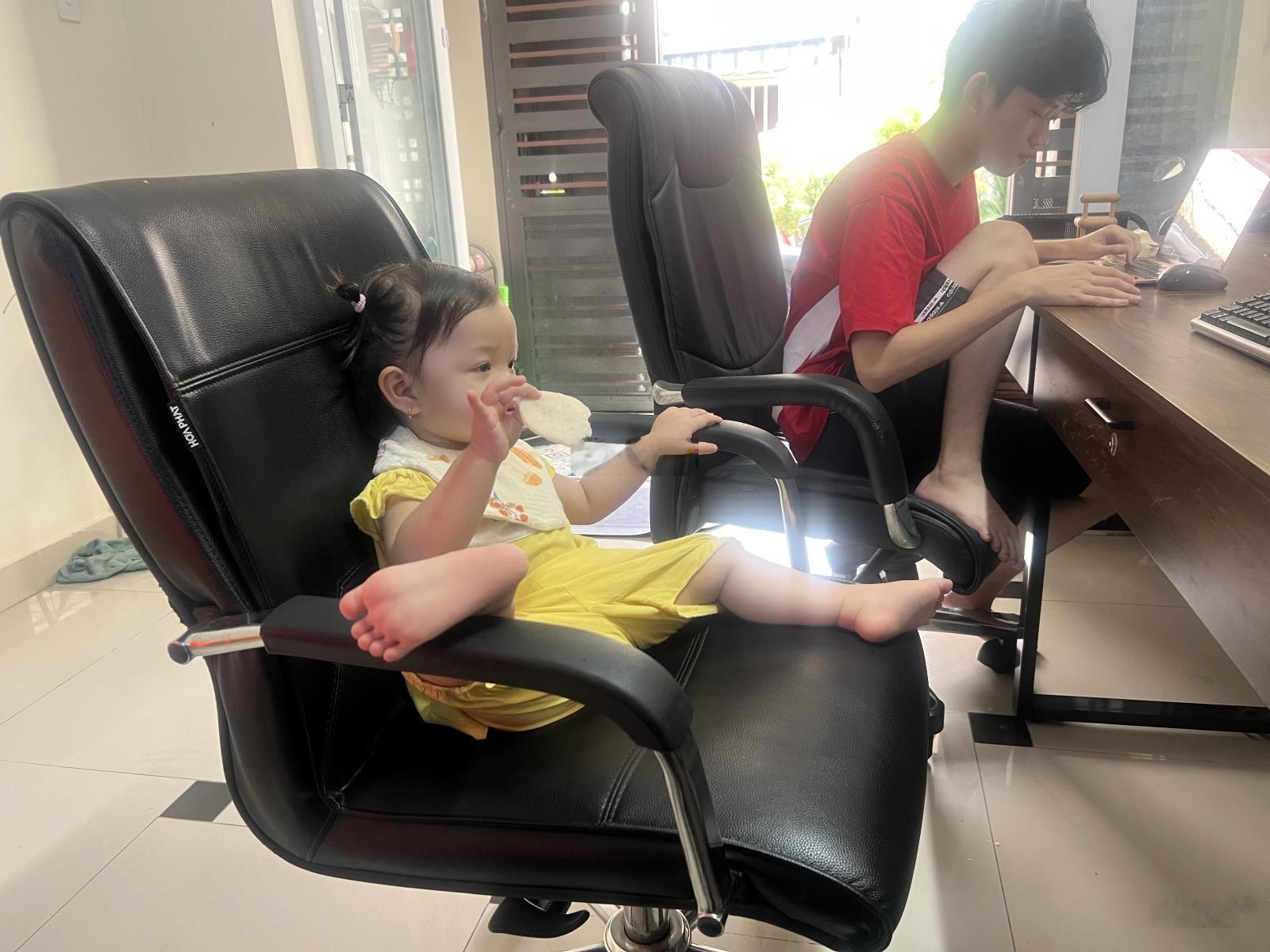 5.5 tỷ - Nhà 60m2 - 2 tầng đúc ngay Âu Cơ - Lạc Long Quân - hẻm thông gần mặt tiền