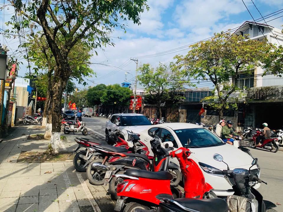 Đất Huế - 2 lô liền kề Trường Chinh, sổ đỏ full thổ cư, giá hời