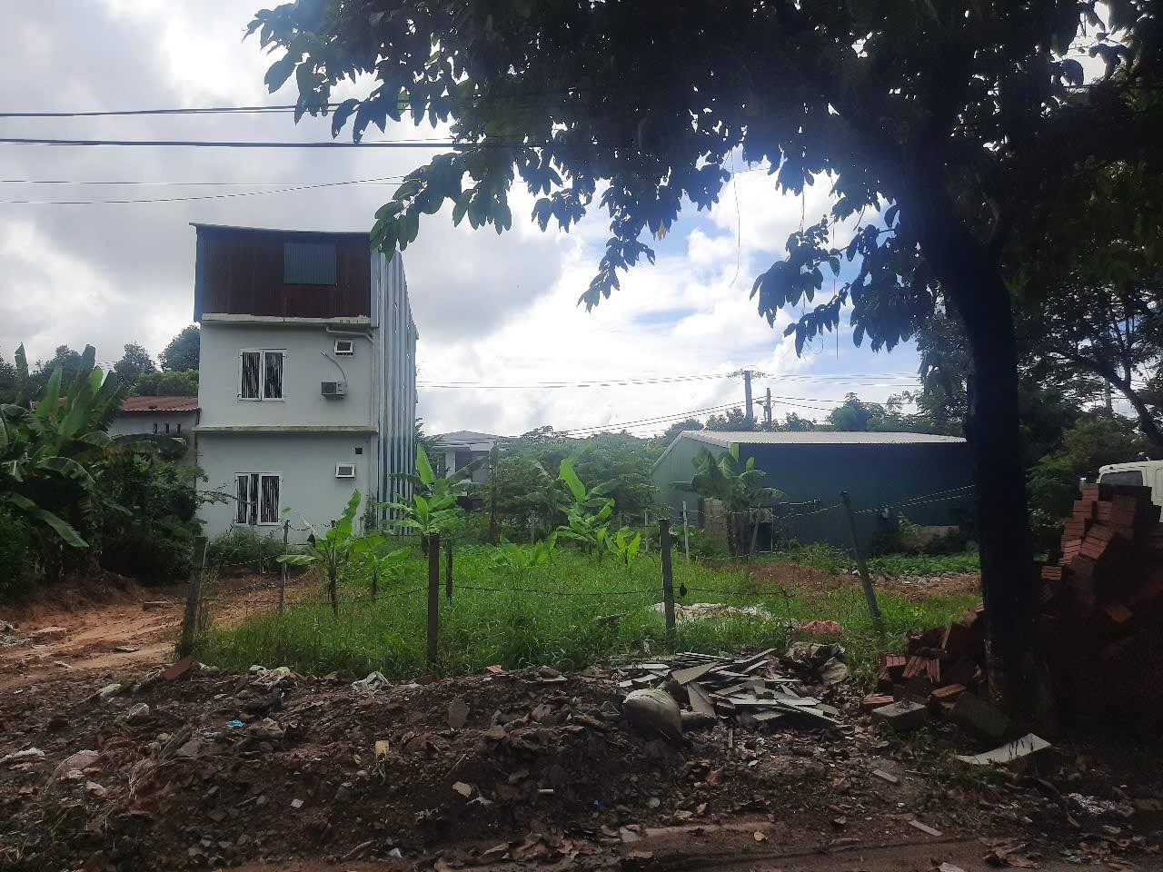 Bán đất mặt tiền Bửu Đình, Huế, 107m2, ngang 6m, hướng Tây Bắc, giá 2,7 tỷ