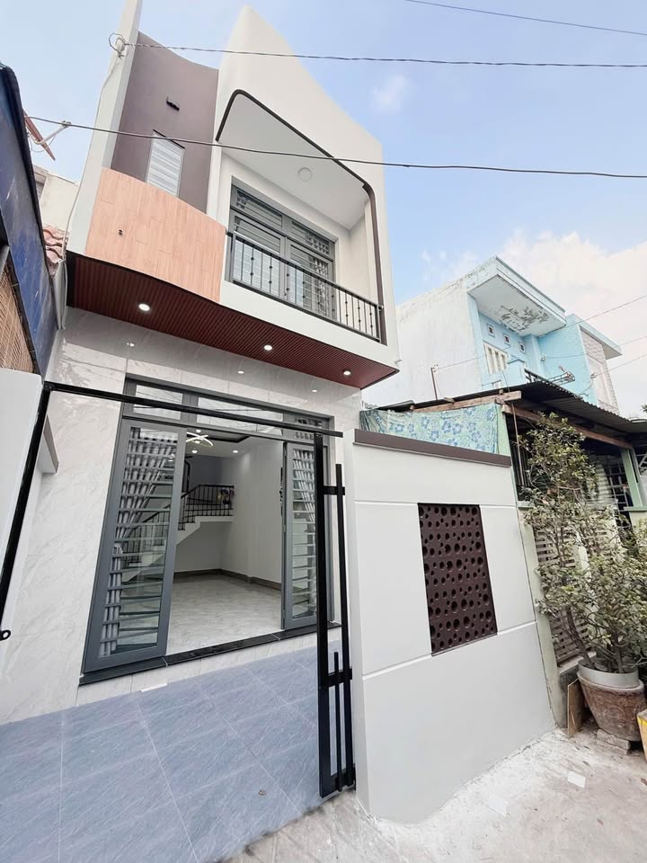 Bán nhà 2 phòng ngủ, diện tích 4x12m tại khu tổ hợp đường Dương Khê, cách chợ Sao Mai chỉ 200m