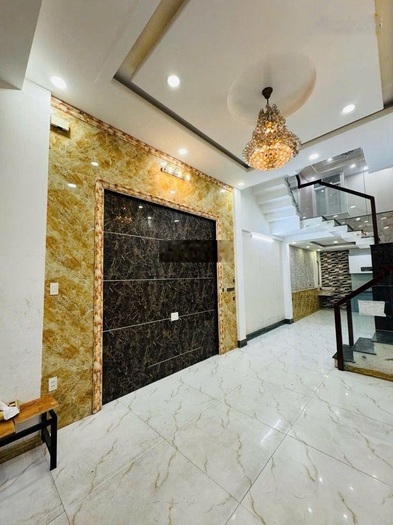 5 tầng 4pn nhà mới KENG chỉ 5ty.Phạm Văn Bạch p15 tân bình hẻm xe hơi thông, sát bên Nhà ga t3