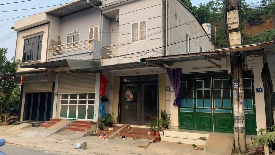 Bán nhà mặt đường Trương Quyền, diện tích 4.1x18m, 2 phòng ngủ, giá chỉ 2,2 tỷ