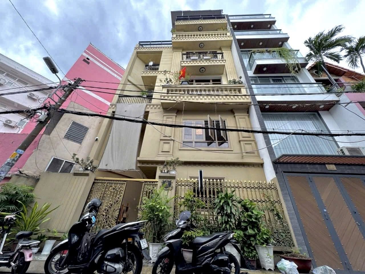 Cho thuê nhà mặt tiền Lê Tự Tài, Phú Nhuận, 3 phòng ngủ, phù hợp ở hoặc kinh doanh, giá 25 triệu/tháng