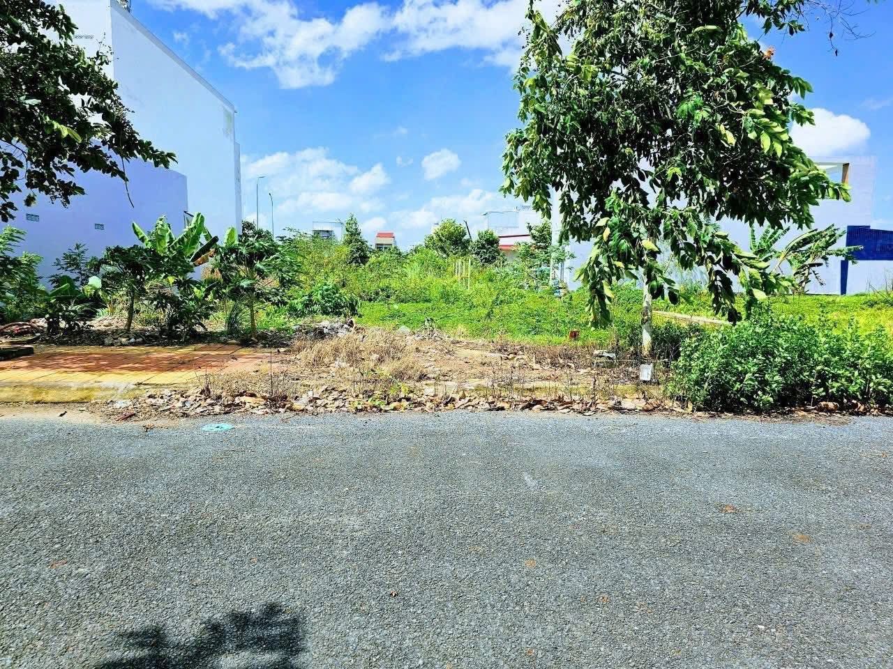 Bán nền đất siêu đẹp tại đường B13, khu dân cư Tân Phú, phường Hưng Phú, Cần Thơ, 90m², mặt tiền 4.5m, sổ hồng sẵn sàng