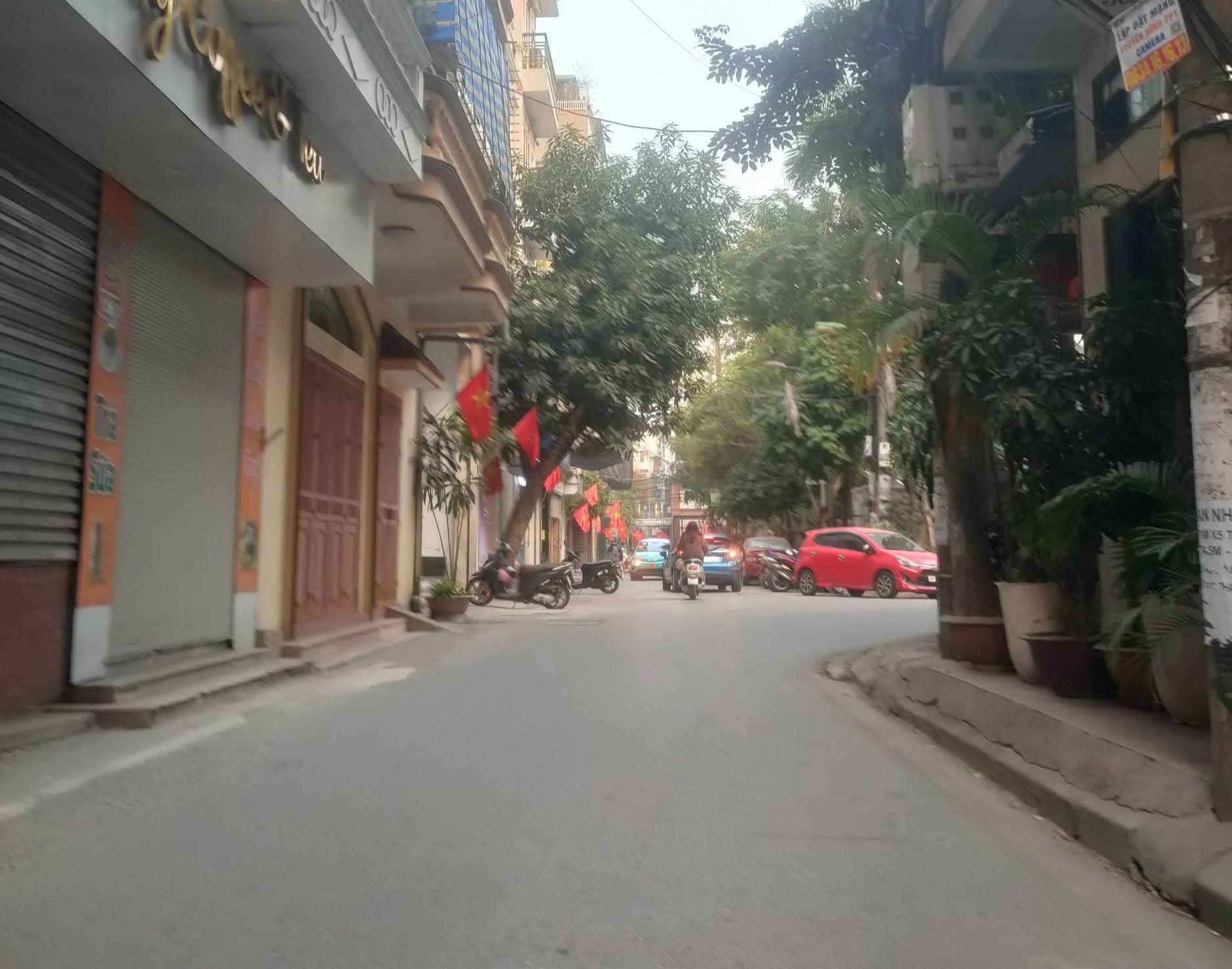 Cho thuê nhà riêng quận Cầu Giấy thành phố Hà Nội, giá 16 tỷ