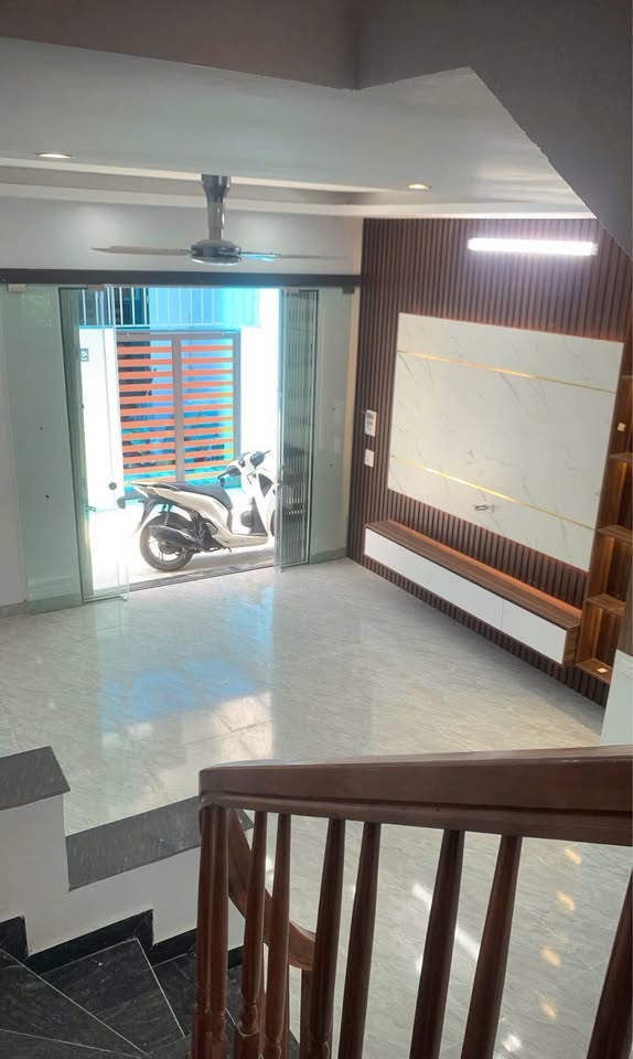 Nhà 3 tầng mới đẹp, ngõ rộng thoáng, Tây tứ trạch tại ngõ 294 Đường Kênh, Nam Định