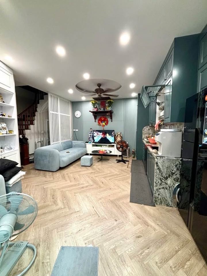 Bán nhà phố cổ Đào Duy Từ, Hoàn Kiếm, 2 phút đi bộ ra Bờ Hồ, 33m2, giá 16.5 tỷ