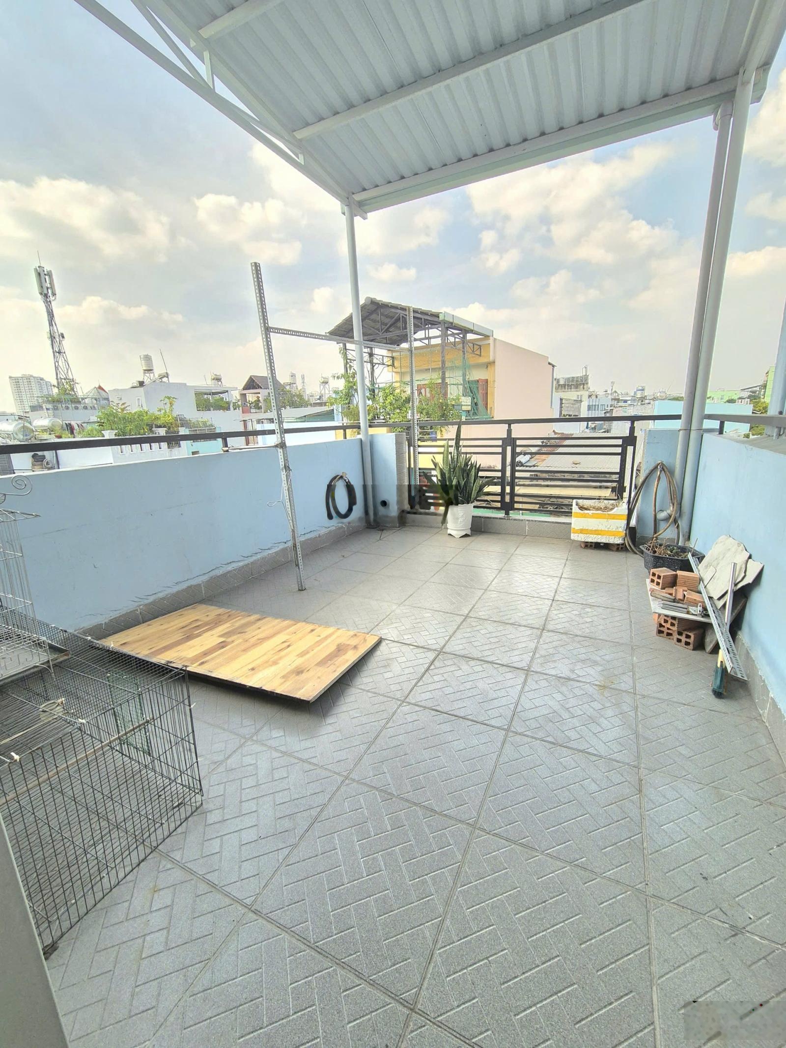 Bán nhà 3 lầu hẻm xe hơi Tân Bình, chỉ 5.5 tỷ còn bớt