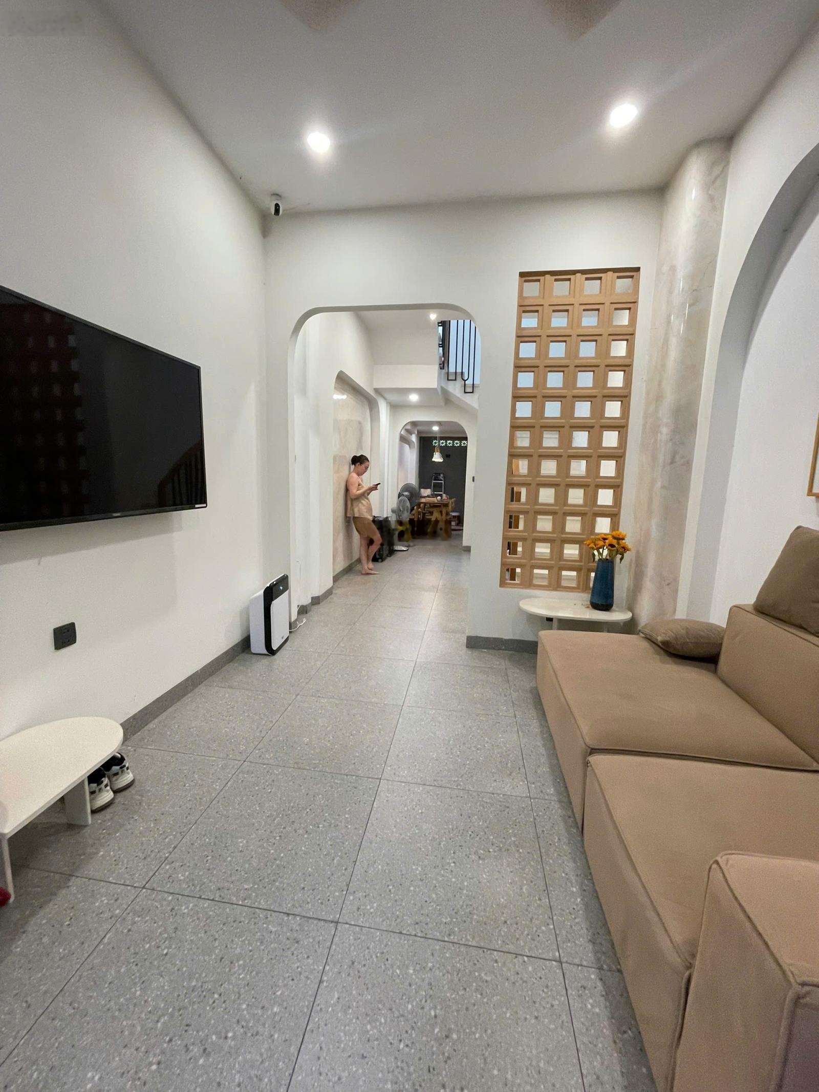 Bán nhà mới. Diện tích 52m2 P15, Q. Tân Bình, chủ tặng nội thất, ngôi nhà tâm huyết chủ tự thiết kế