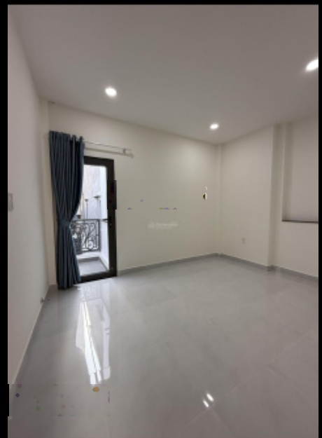 Tân Bình 4.X tỷ tl bán siêu phẩm Nhất Chi Mai kế HXH - vị trí đắc địa - 2 tầng - 2pn dt: 37m2