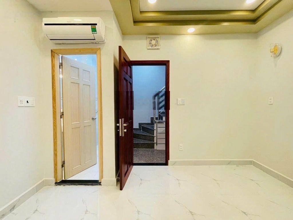 Hẻm xe hơi Nguyễn Hồng Đào,5 tầng,ngang 4m. Giá 5,15 tỷ