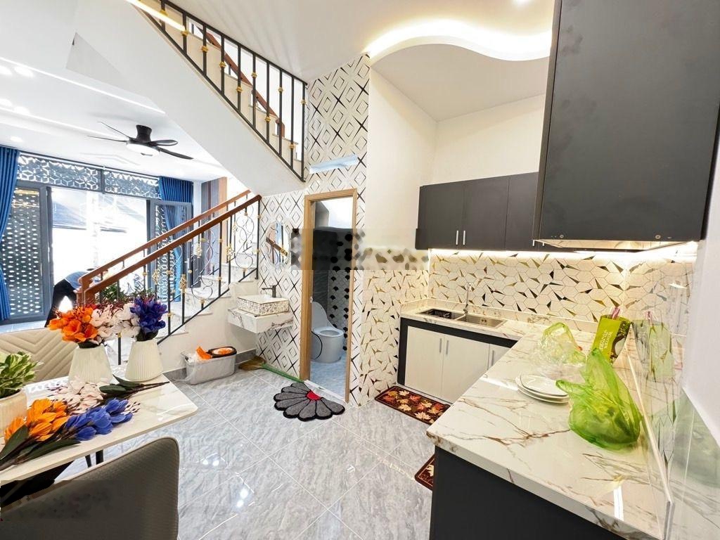 Phan huy ích - gần trường chinh - nhà mới - gần mặt tiền - 2 tầng đúc - 4x12m - nhỉnh 4 tỷ