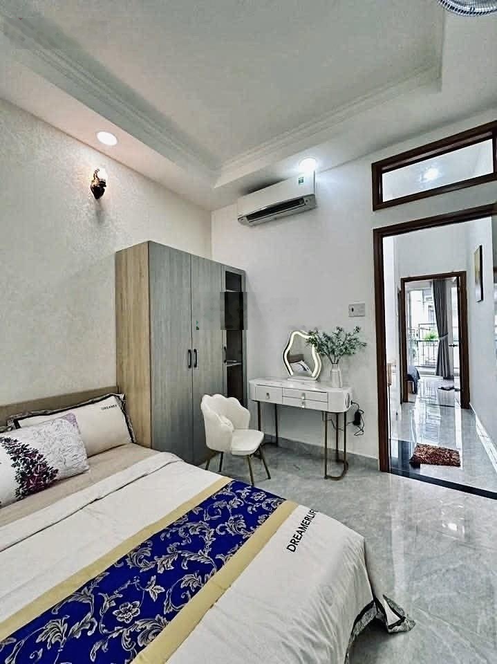 Bán nhà đang có dòng tiền 10tr/1tháng - ngay Huỳnh Văn Nghệ - diện tích SD 60m2 - giá chỉ 3tỷ899