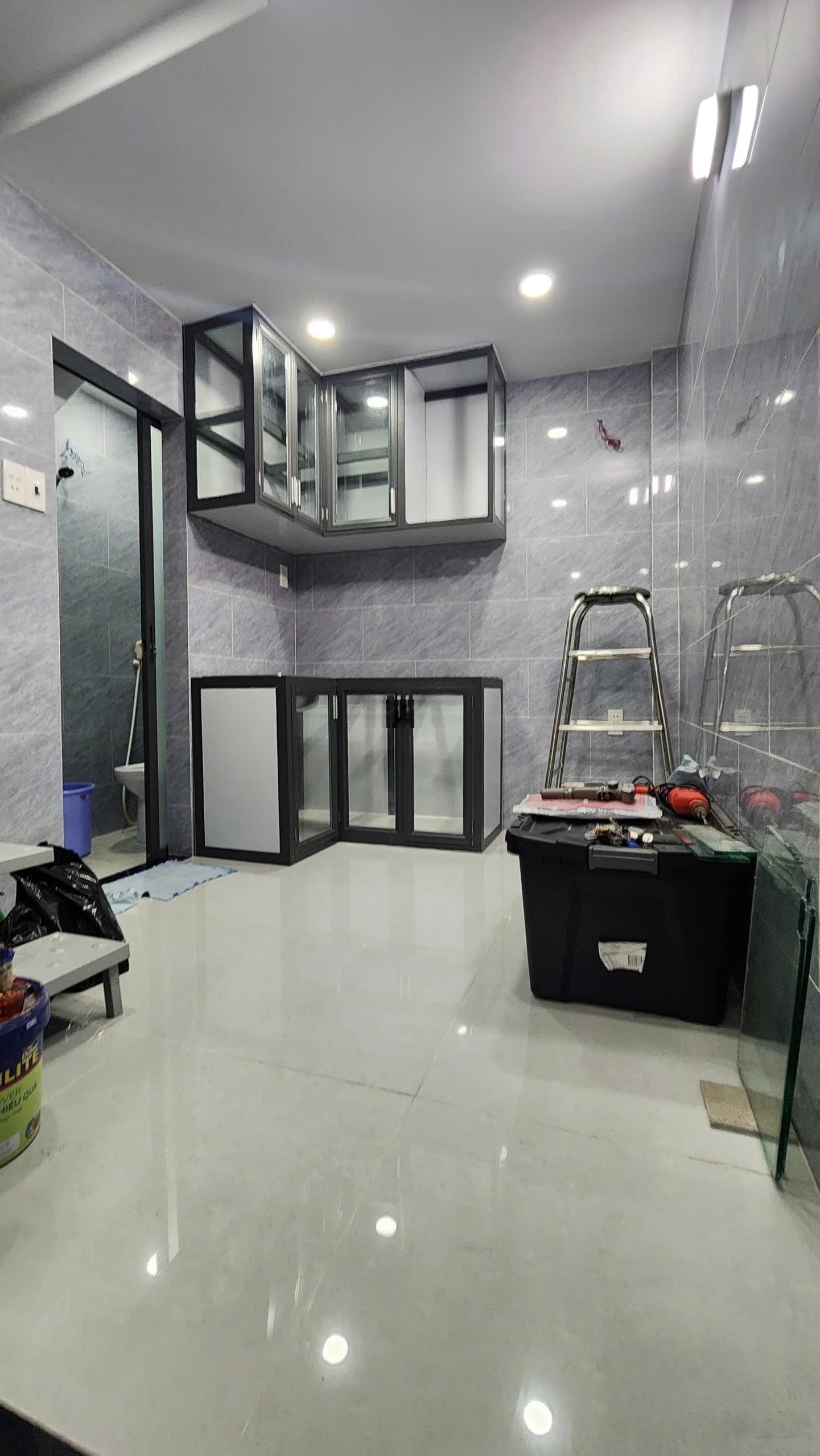 Giảm 50 Triệu! Nhà 2 Tầng Hẻm Xe Hơi Chợ Bà Chiểu Sổ Hồng Riêng Chỉ 1.73 Tỷ