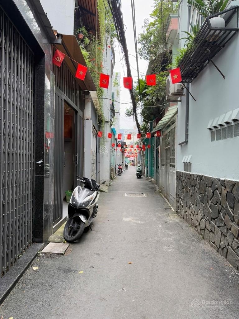 Bán nhà Tân Bình chỉ nhỉnh 4 tỷ - VIP Nguyễn Thái Bình - 3 tầng BTCT - DTSD 80m2 - hẻm 3m thông