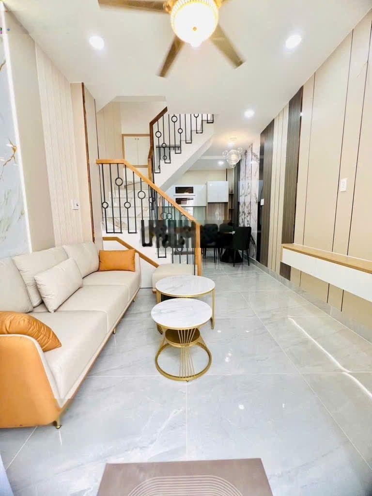 Nhà mới 2 tầng Tống Văn Hên, Tân Bình chỉ 3,78 tỷ TL