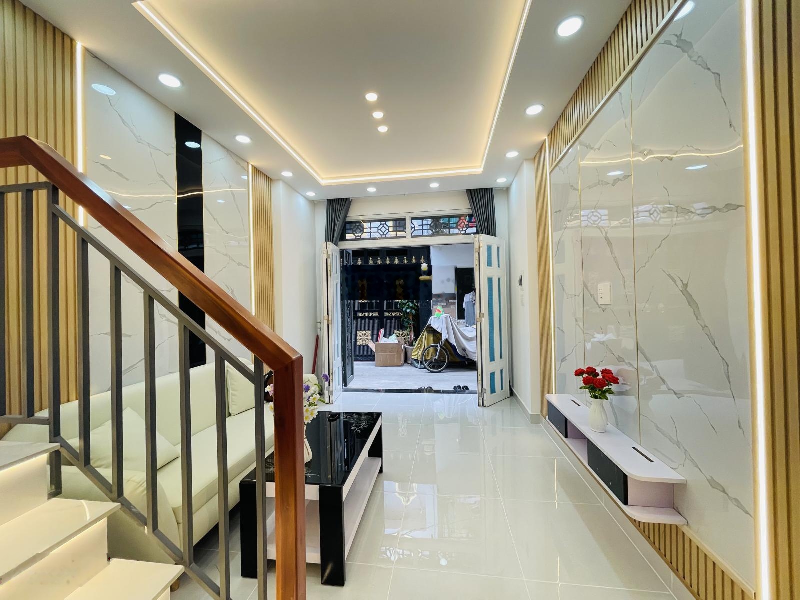 Bán nhà Quận Tân Bình Phạm Văn Bạch, Phường 15