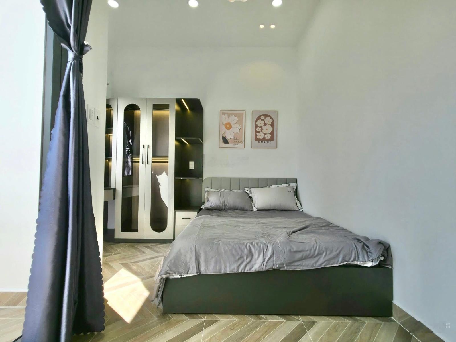 Bán nhà hẻm 5m đường nguyễn hồng đào p14 tân bình dt 67,2m2 giá 3tỷ250 sổ hồng riêng đầy đủ