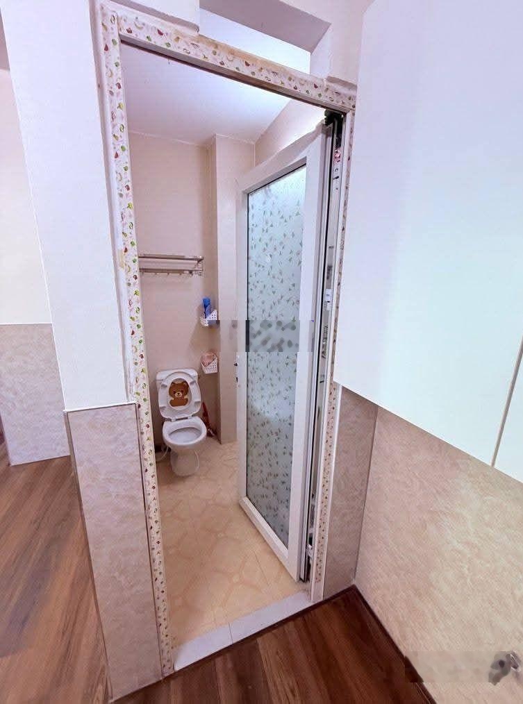 Nhà HXH 8m thông nhà 3 tầng đang KD spa Lạc Long Quân Q11 4.5 tỷ TL