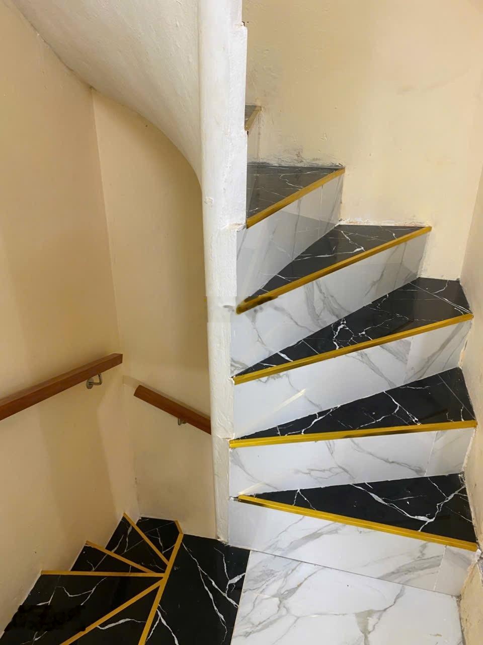 Bán NR 3PN, 3WC, 19.3m2, giá siêu hời 5 tỷ tại Khâm Thiên, Đống Đa, Hà Nội