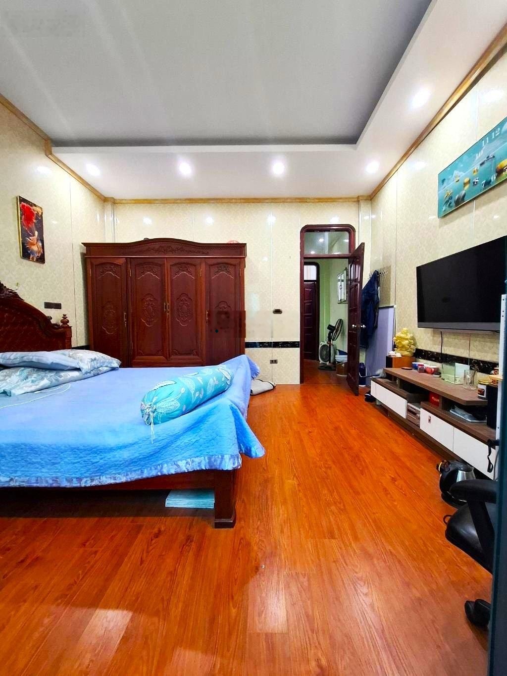 Phú Nhuận-ngay Phan Xích Long-hẻm xe hơi 5m kinh doanh - chỉ 3tỷ ngay sát mặt tiền - 66,6m2