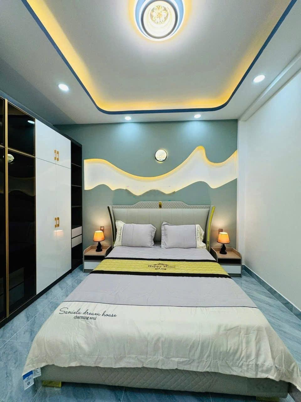 [3 Tỷ 160] Hẻm 1 trục đường Bàu Cát 2, cách 5p đến chợ Hoàng Hoa Thám, DT 64m2, Còn TL trước tết.