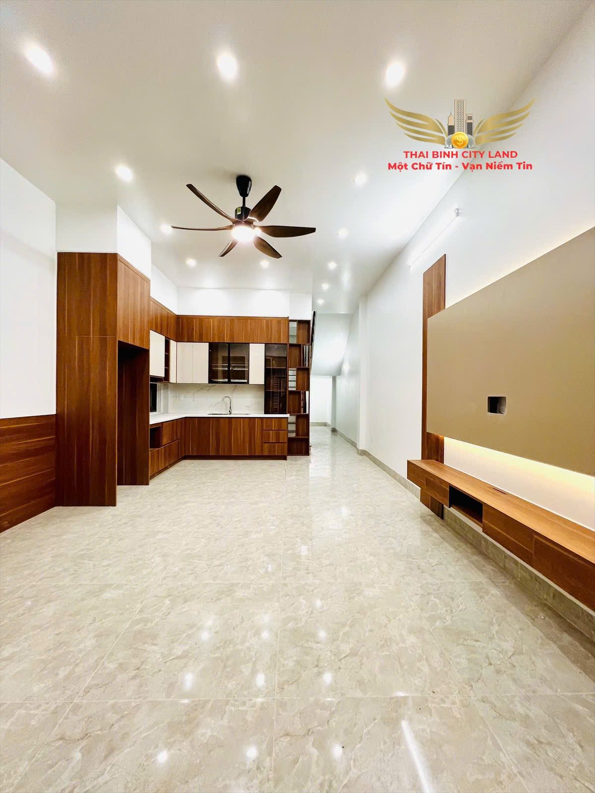 Bán nhà đẹp Trần Lãm, ngõ rộng thoáng, gần tổ hợp bệnh viện