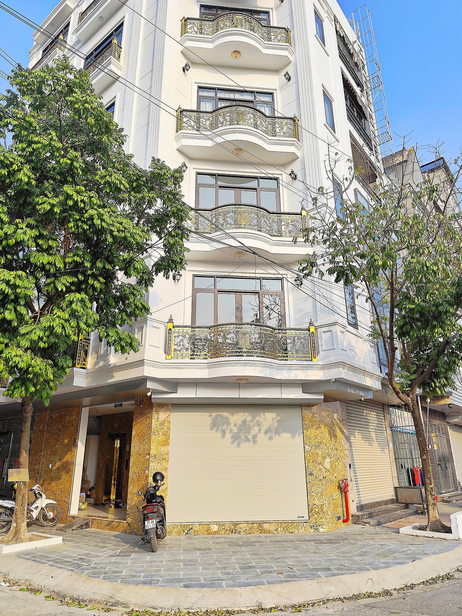 Cho thuê nhà biệt thự tại Văn Quán, Hà Đông, 4 tầng x 135m2, giá 33 triệu/tháng