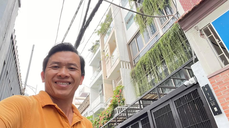 Nhà 4 tầng mới tinh Huỳnh Văn Bánh, hẻm xe hơi thông, sổ vuông vức