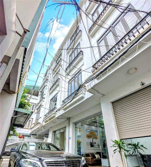 Bán nhà 38m2 x 5 tầng, thang máy, ô tô bán tải đỗ cửa, nhà xây mới