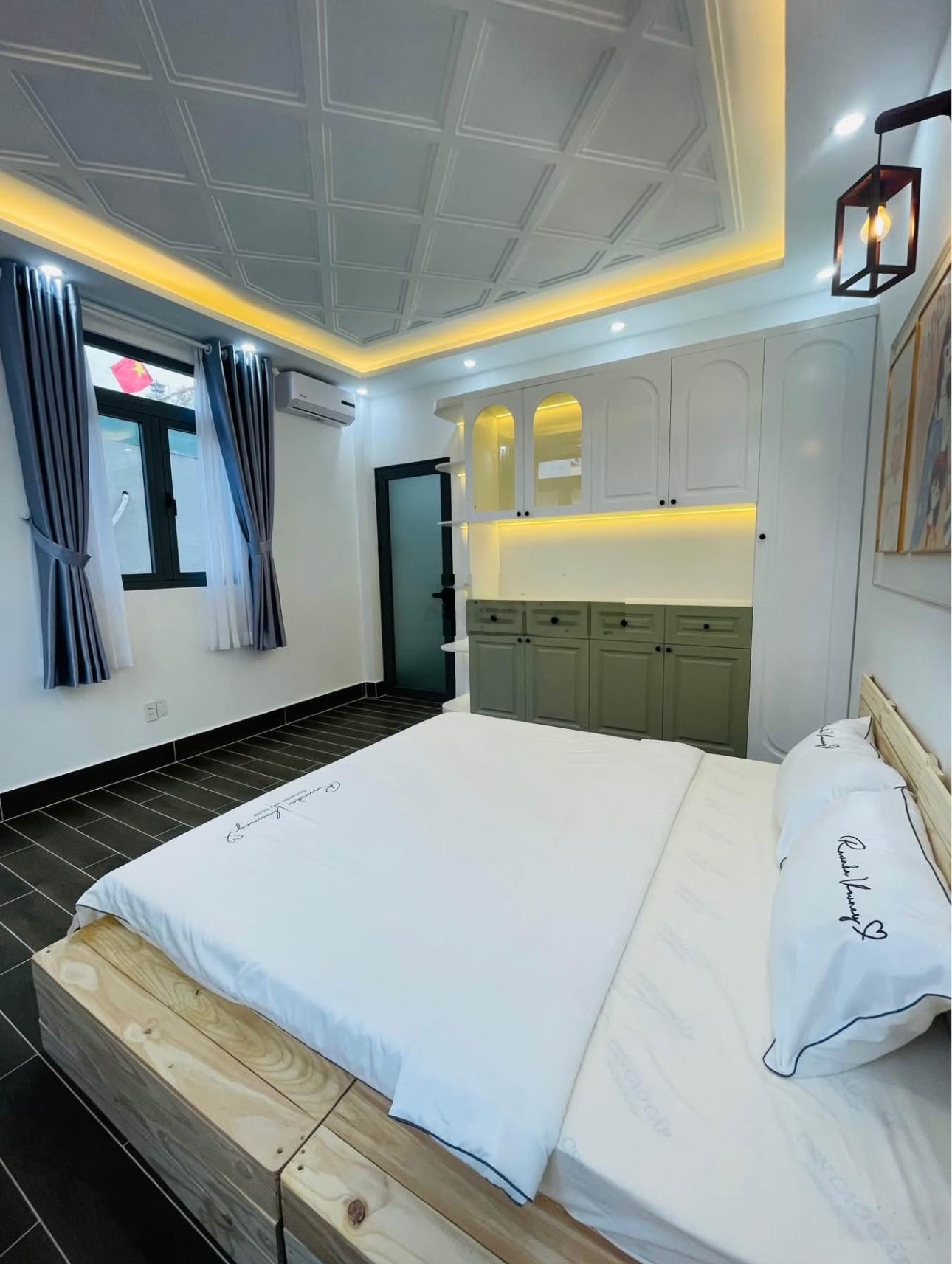 Nhà Hẻm Xe Hơi 3 tầng ở đường Thái Phiên, Phường 8, Quận 11 - Giá: 4 tỷ 360/ 63m2 - Sổ hồng sẵn