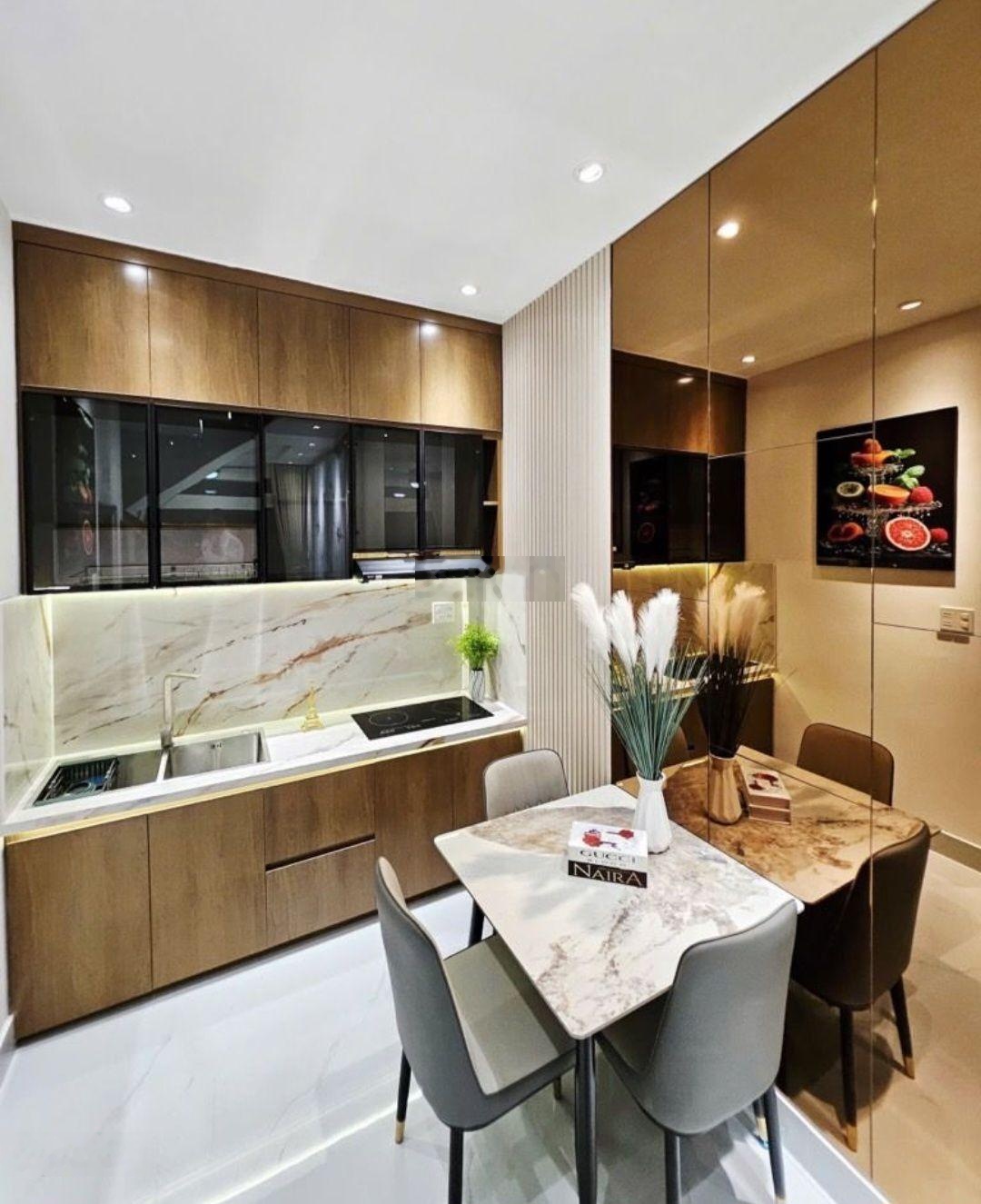 Ông bà bán gấp trong tết về quê 3 tầng nhà mới KENG, 3pn , ngay chợ tân trụ, trường chinh