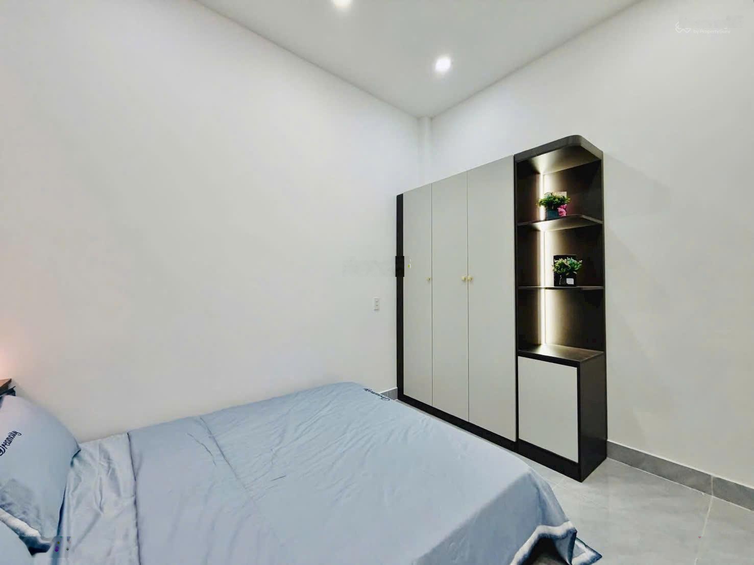 Chính chủ cần bán gấp nhà đẹp Hoàng Văn Thụ, Tân Bình - DT 41,3m2 - 3PN/2WC - Giá 5tỷ890 - HXH-SHR