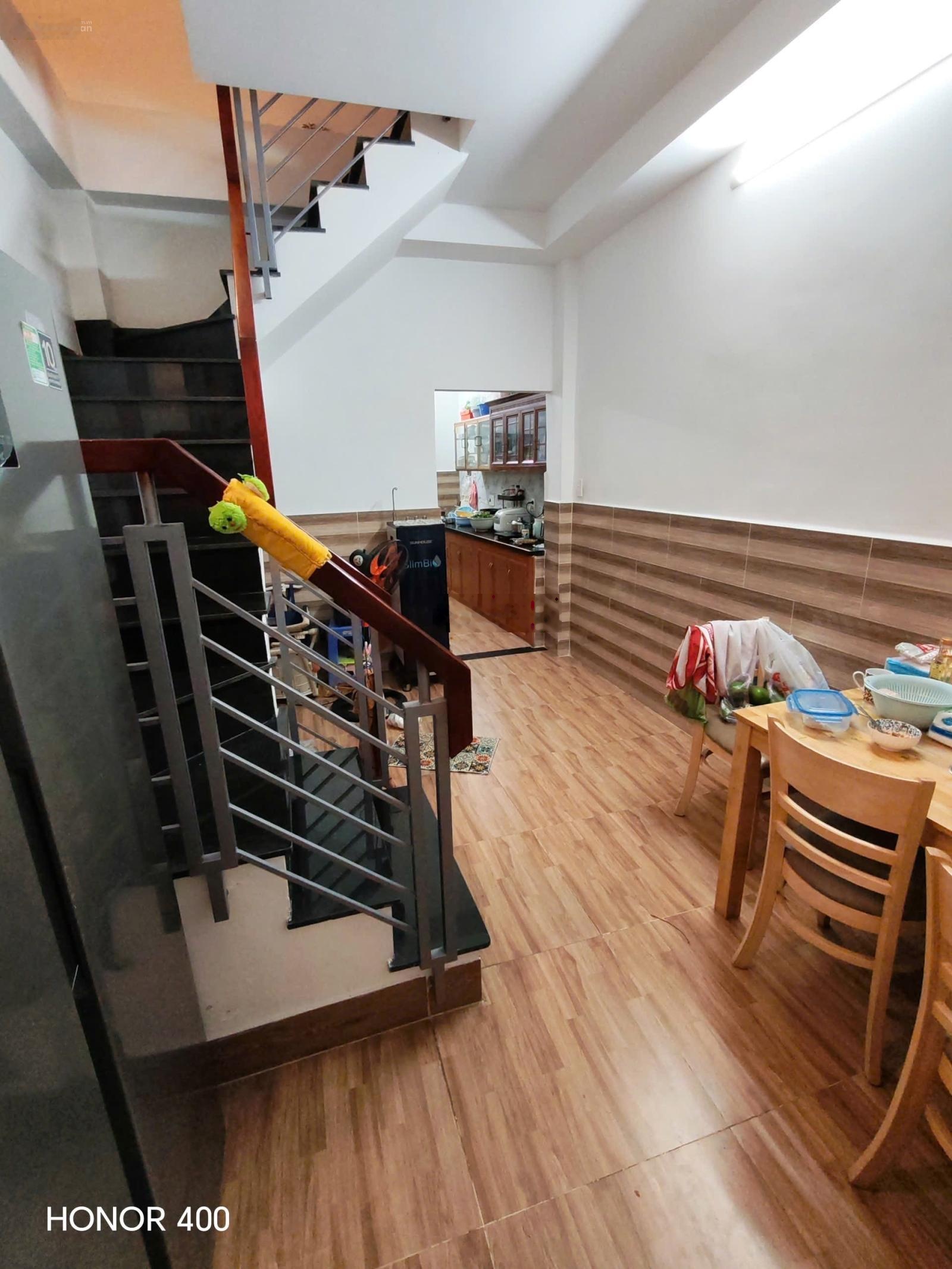 Bán nhà 2 tầng hẻm ba gác 42,77m2 3PN 2WC đường Số 7 - CV Gia Định, sân bay