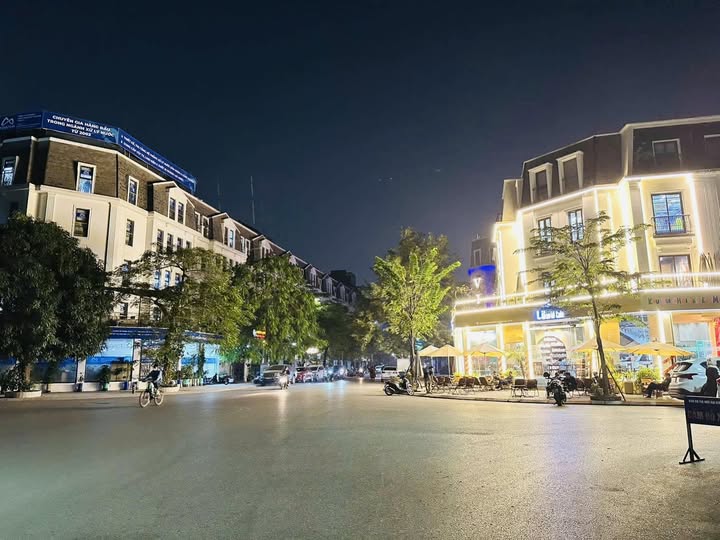 Bán nhà riêng quận Hoàng Mai, thành phố Hà Nội giá 12 tỷ