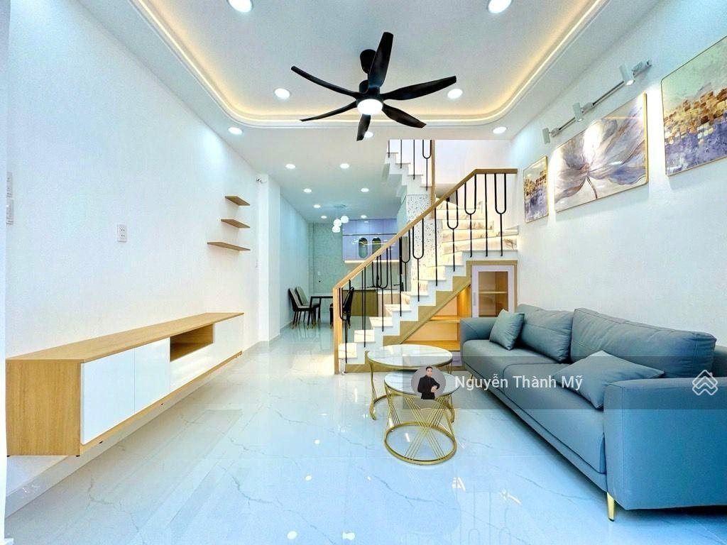 Hiếm! Nhà đẹp hẻm xe hơi thông Phan Huy Ích