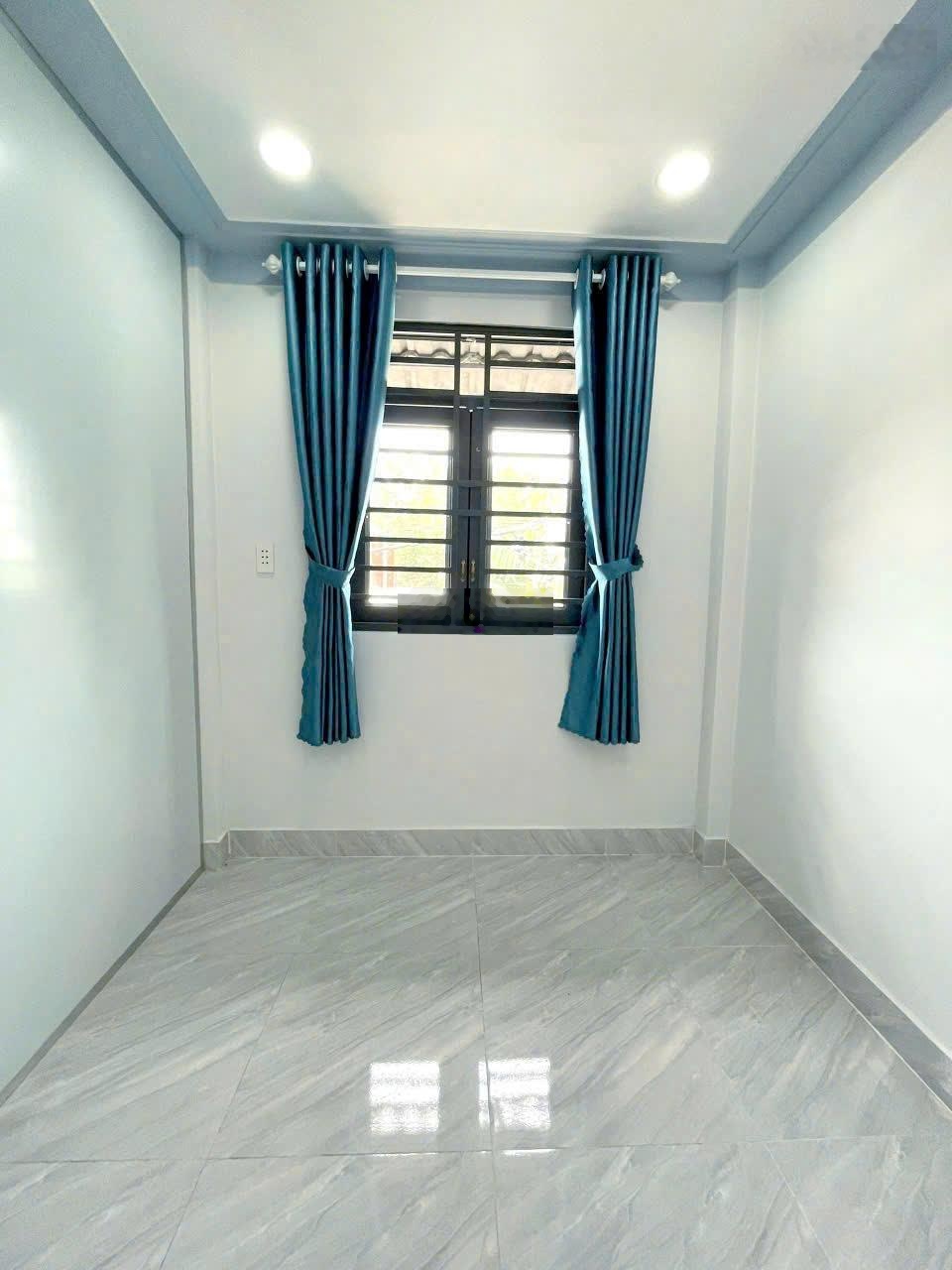 Bán nhà ngay nhà máy bia Heniken đường Lê Thị Riêng, Q12, dtsd 40m2 giá 935tr thương lượng mạnh