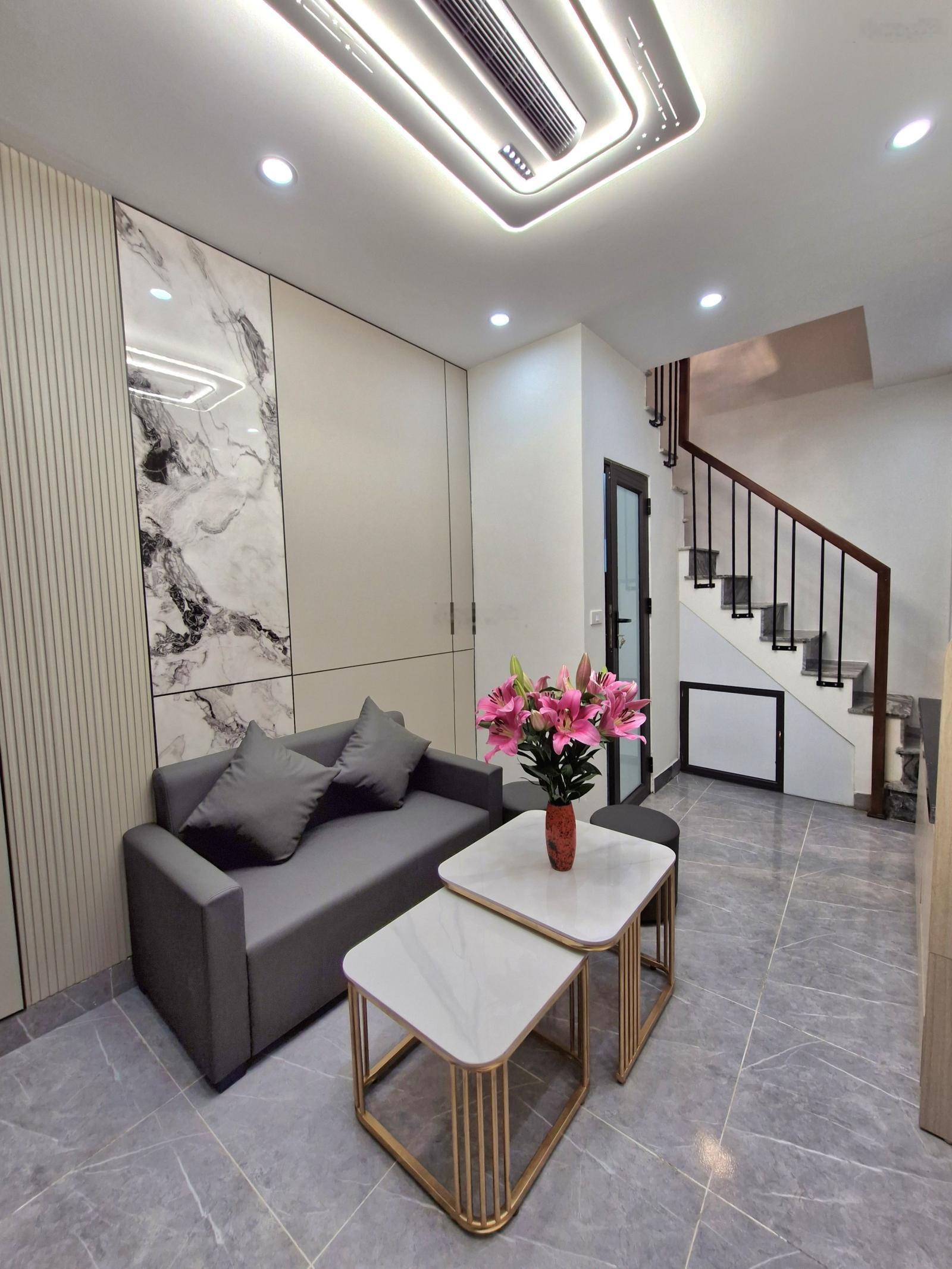 Bán nhà Tôn Đức Thắng,ô tô 15/20m2x4 tầng, ở luôn 4 tỷ 95