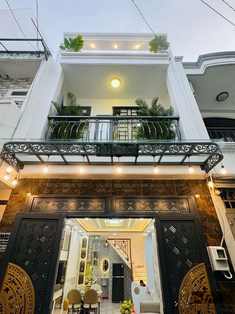 Bán nhà tp hcm, gò vấp, huỳnh văn nghệ, 35m2, 2 tầng, hẻm ô tô, giá hơn 4 tỷ