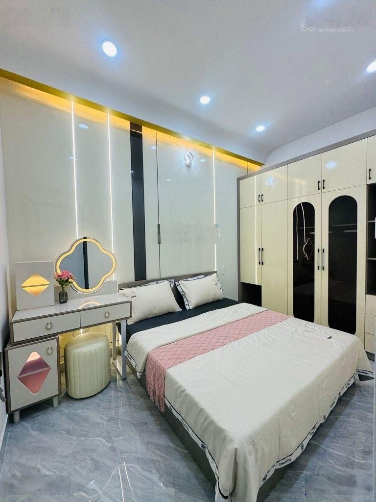 Gò vấp - huỳnh văn nghệ - 35m2 - hxh - chỉ nhỉnh 4tỷ- nhà đẹp - hoàn công đủ - vị trí đắc địa