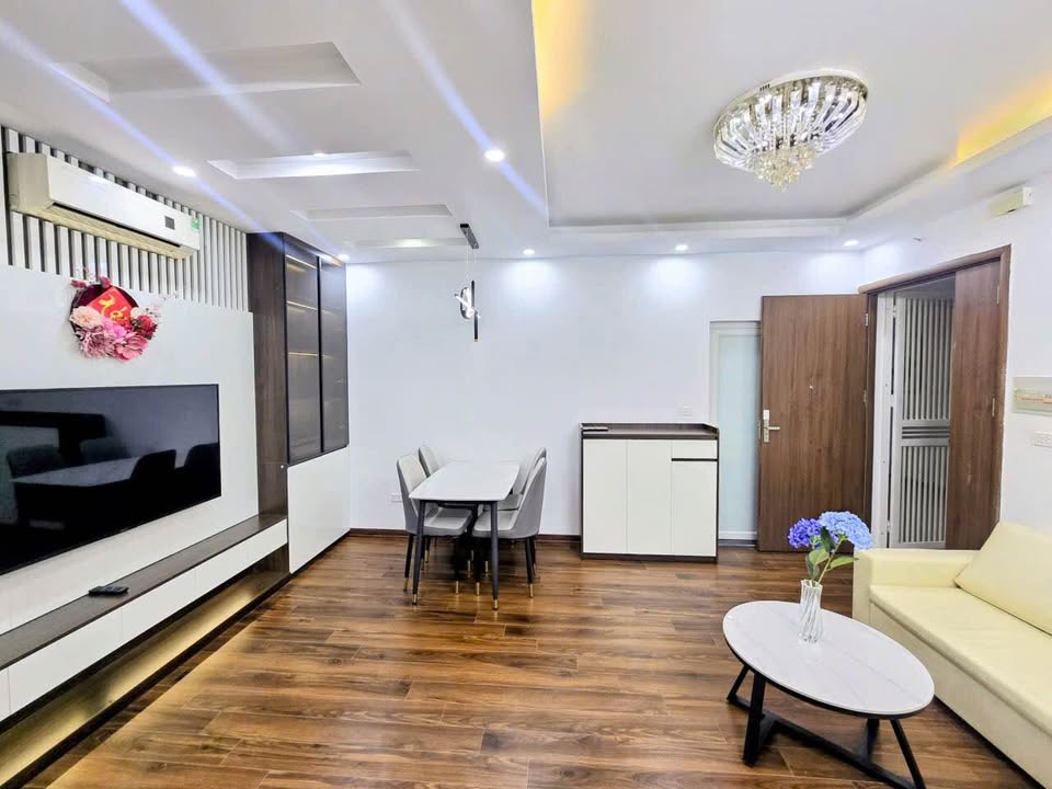 Bán căn hộ chung cư quận Long Biên, thành phố Hà Nội giá 6 tỷ