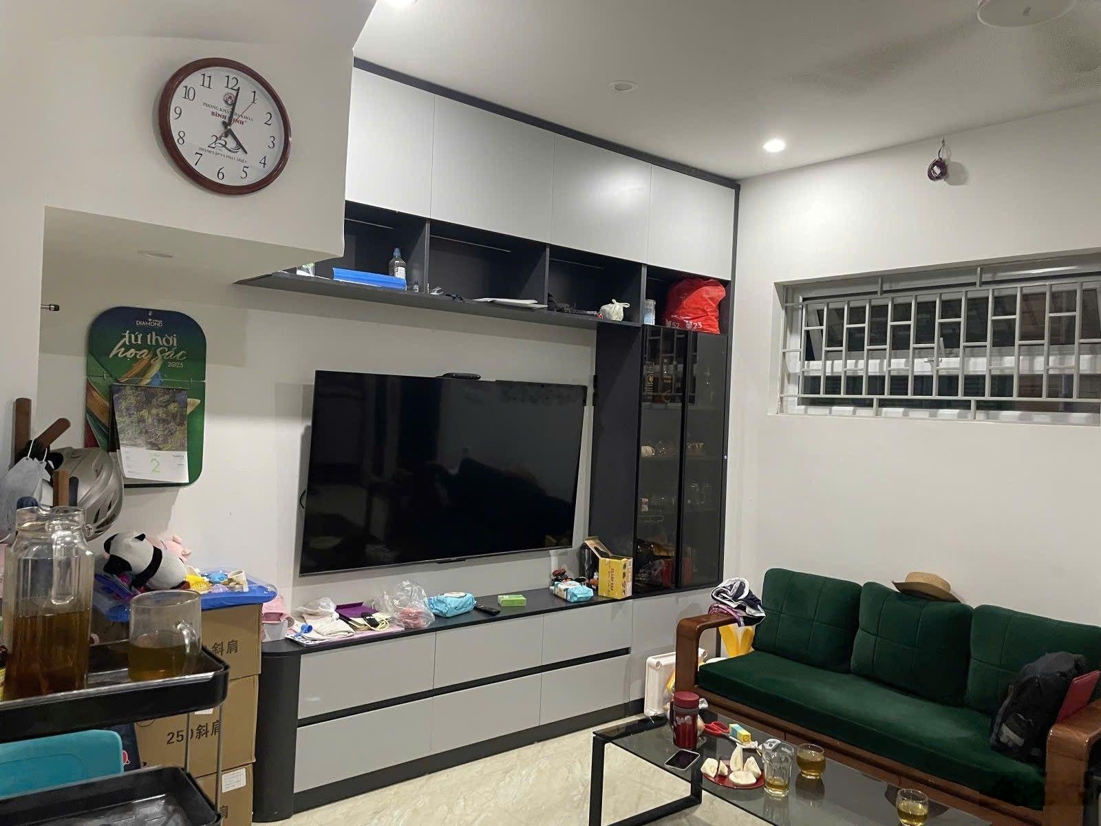 CẦN BÁN GẤP! Nhà riêng phố Quốc Tử Giám, 4 tầng x 25m2 - mặt tiền 6m, 4,7 tỷ