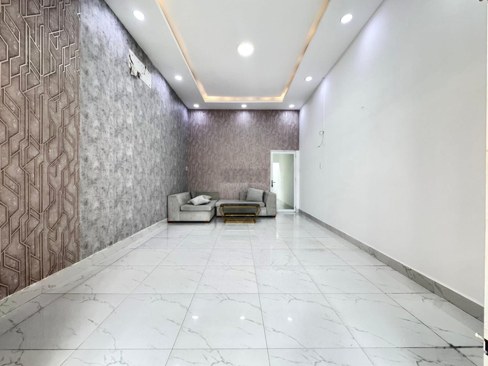 Nhà chính chủ Bán gấp căn nhà siêu rộng siêu đẹp! DT chuẩn hot ngang 4m nở hậu 4m1 X 17m