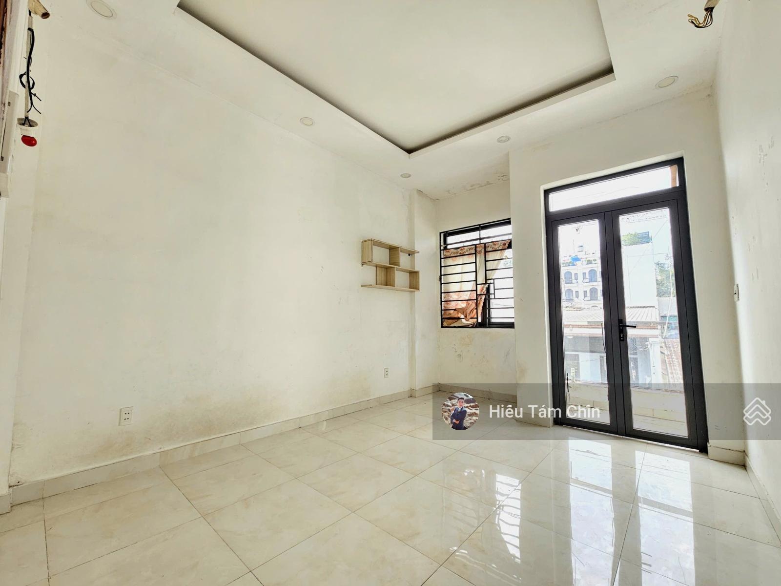 Hẻm ô tô tải, nhà 3 tầng, sổ 2025, vị trí chuẩn đẹp, cách 15m ra mặt tiền