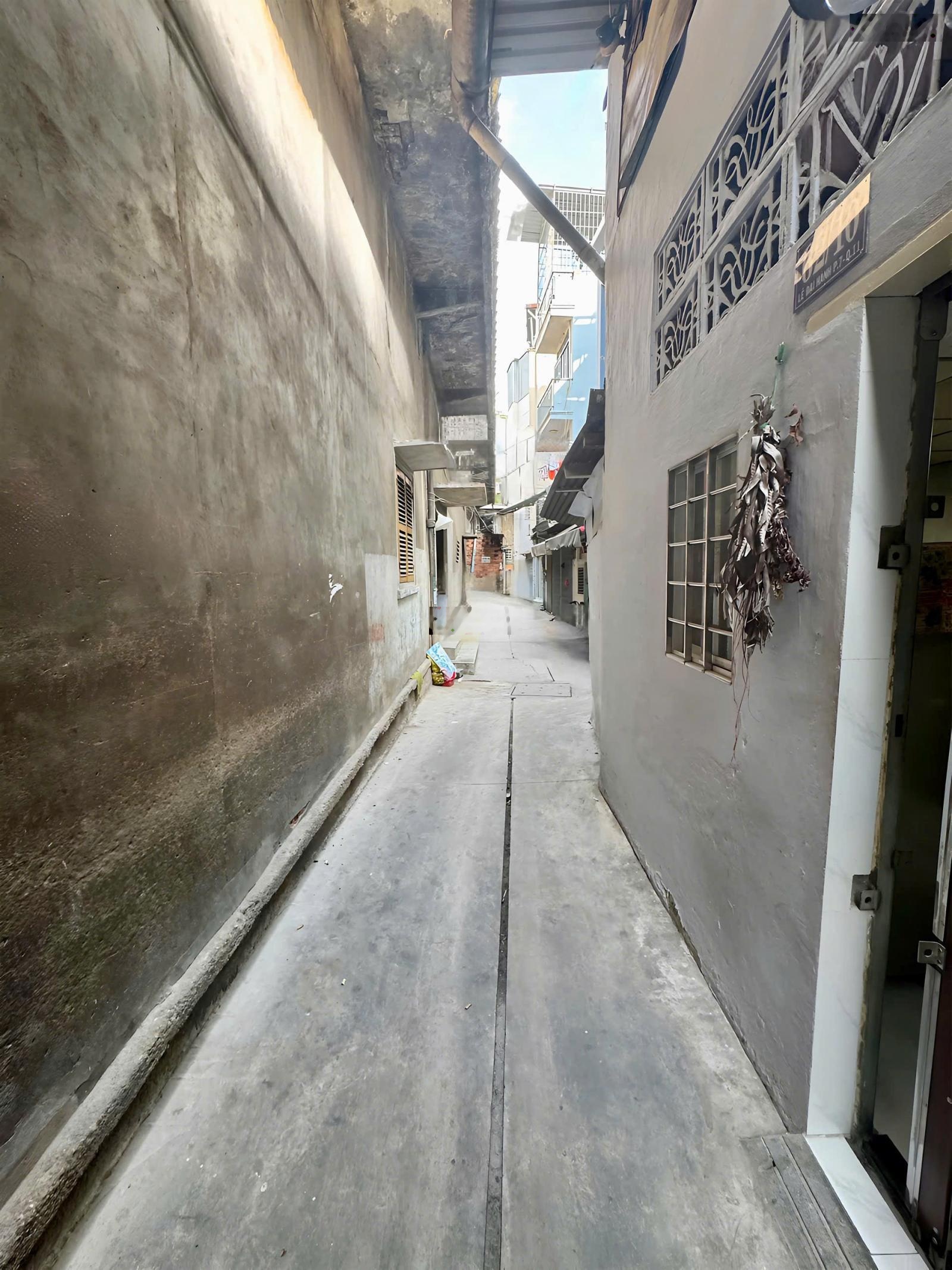 Bán nhà riêng tại 62/8 Lê Đại Hành, Quận 11, TP. HCM, giá 3,568 tỷ, 37,3 m2 đẹp, tiện ích