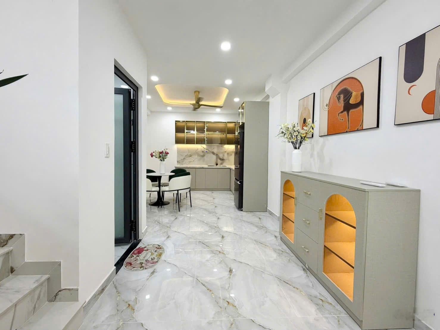 CÔ TÁM BÁN GẤP! Nhà Nguyễn Kiệm, DT 46,7m2, 1 trệt 1 lầu, 3PN/2WC, 4tỷ 280, Thu 16tr/th, Sát BV 175